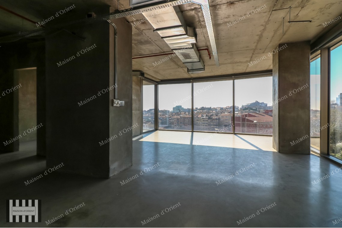 1500sqm Duplex Office for Rent in Macka Armani Residences