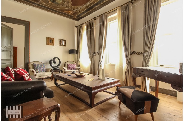 150 sqm Historical Flat with View for Rent