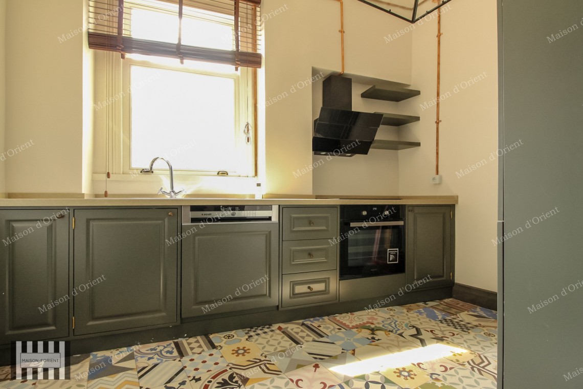 150 sqm Historical Flat with View for Rent