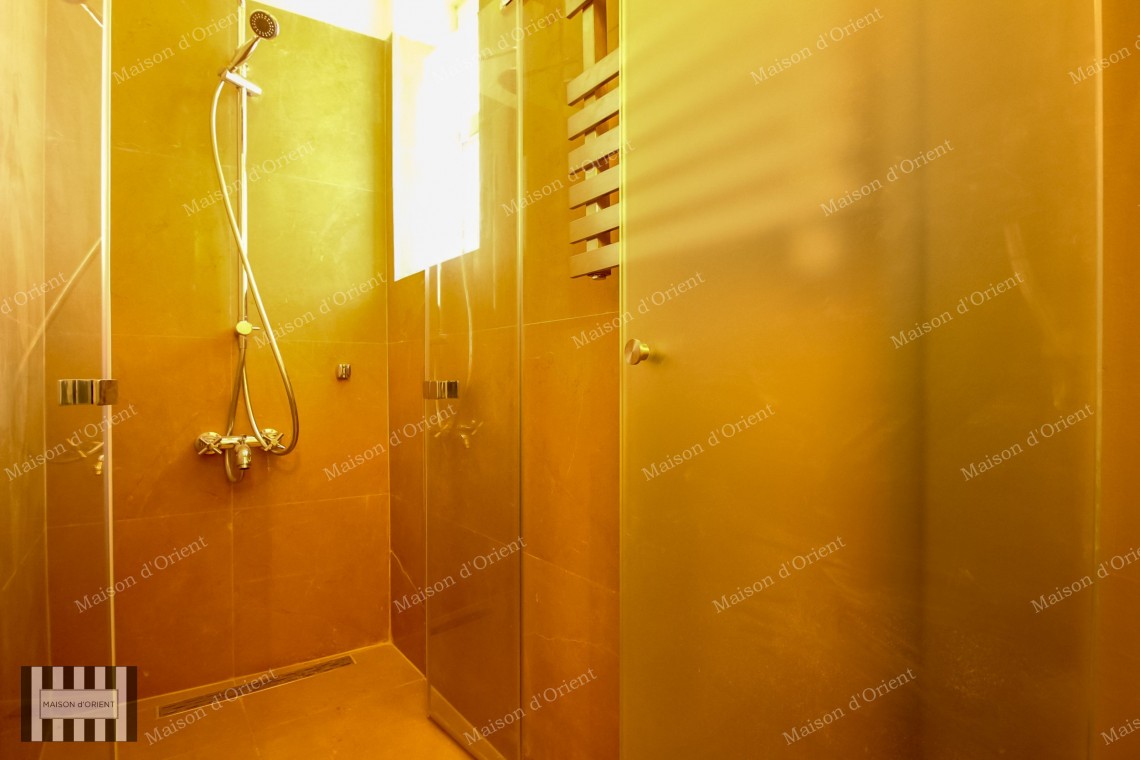 150 sqm Historical Flat with View for Rent