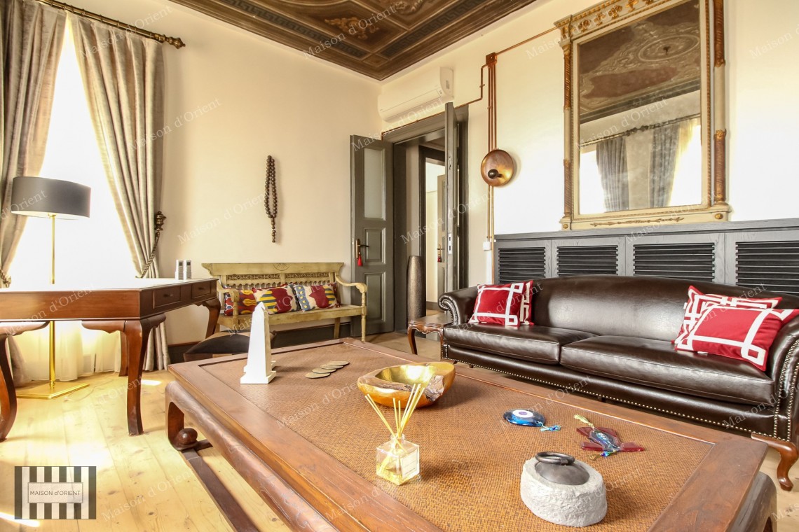 150 sqm Historical Flat with View for Rent