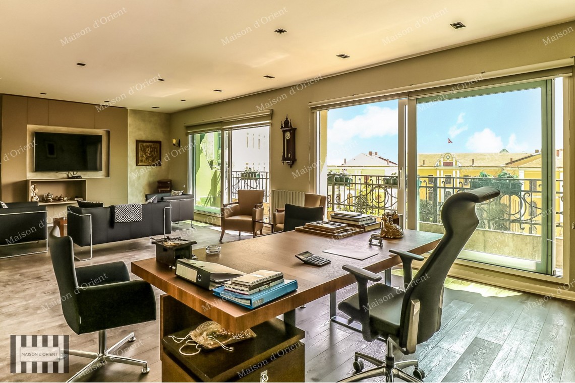 160sqm Office with Balcony for Rent on Istiklal Street