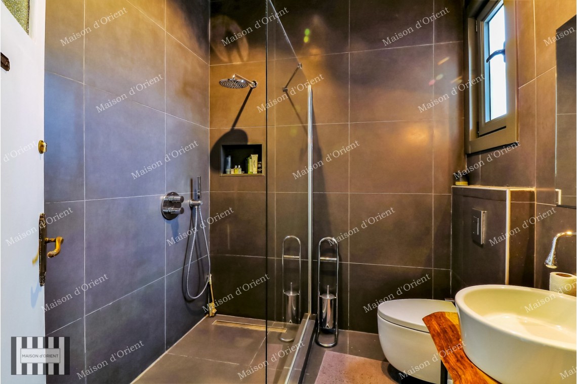 160sqm Flat with View for Sale in Cihangir