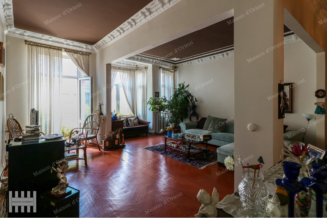 3+1 180sqm Flat for Sale in Taksim Historical Building