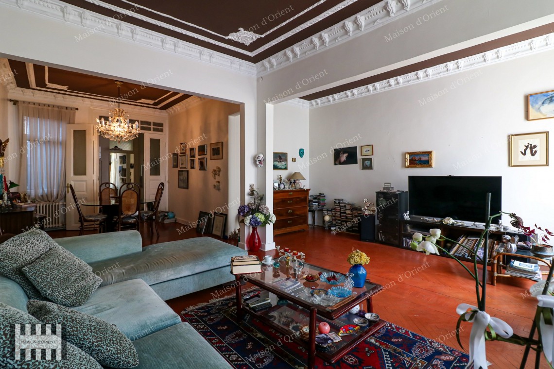 3+1 180sqm Flat for Sale in Taksim Historical Building