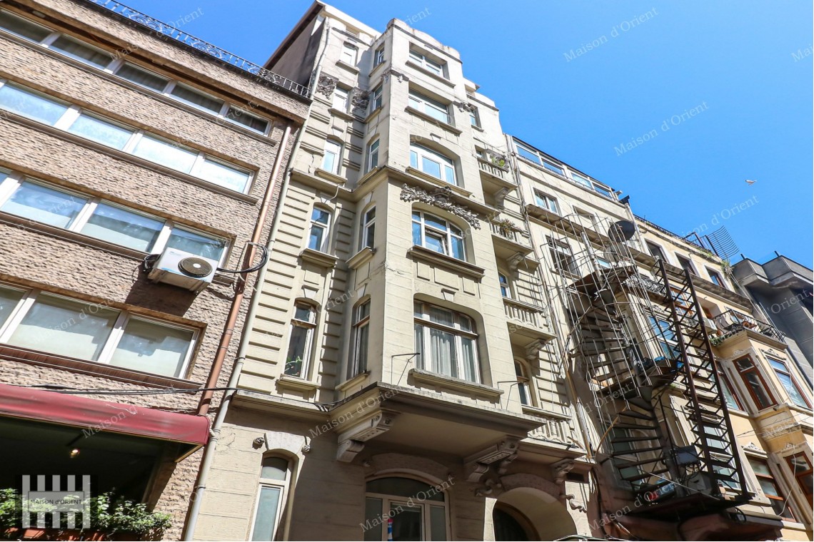 3+1 180sqm Flat for Sale in Taksim Historical Building