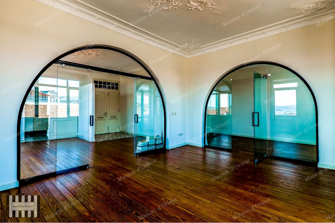 180sqm Office/Flat for Rent in Cihangir