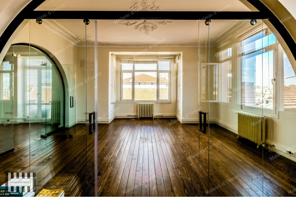 180sqm Office/Flat for Rent in Cihangir