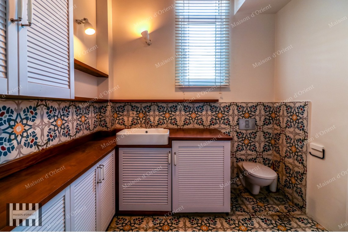 180sqm Office/Flat for Rent in Cihangir