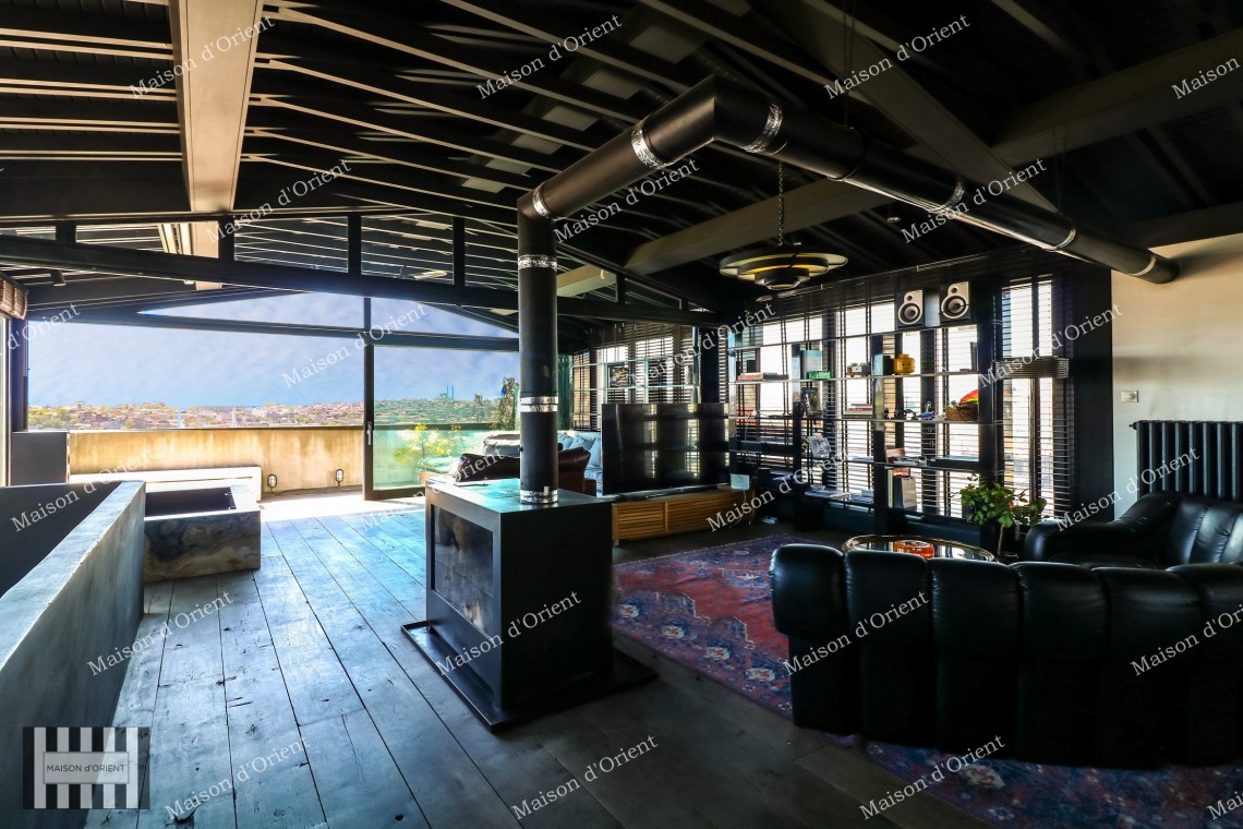 180sqm Penthouse Duplex for Rent in Galata