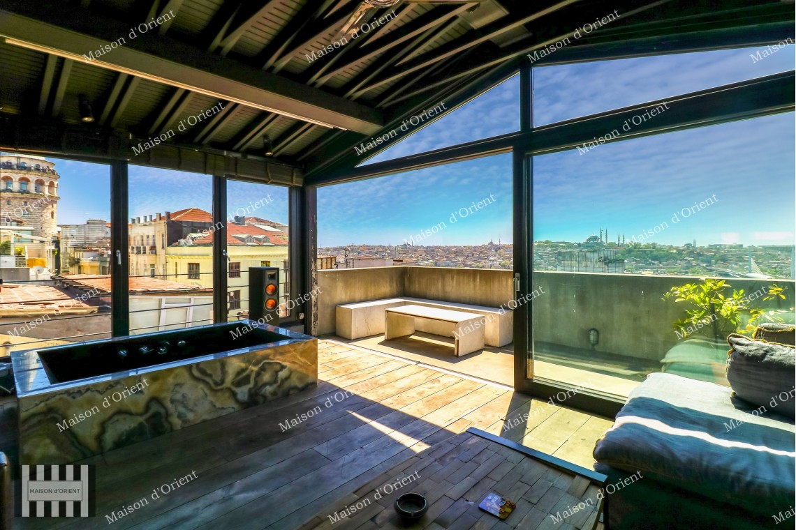 180sqm Penthouse Duplex for Rent in Galata