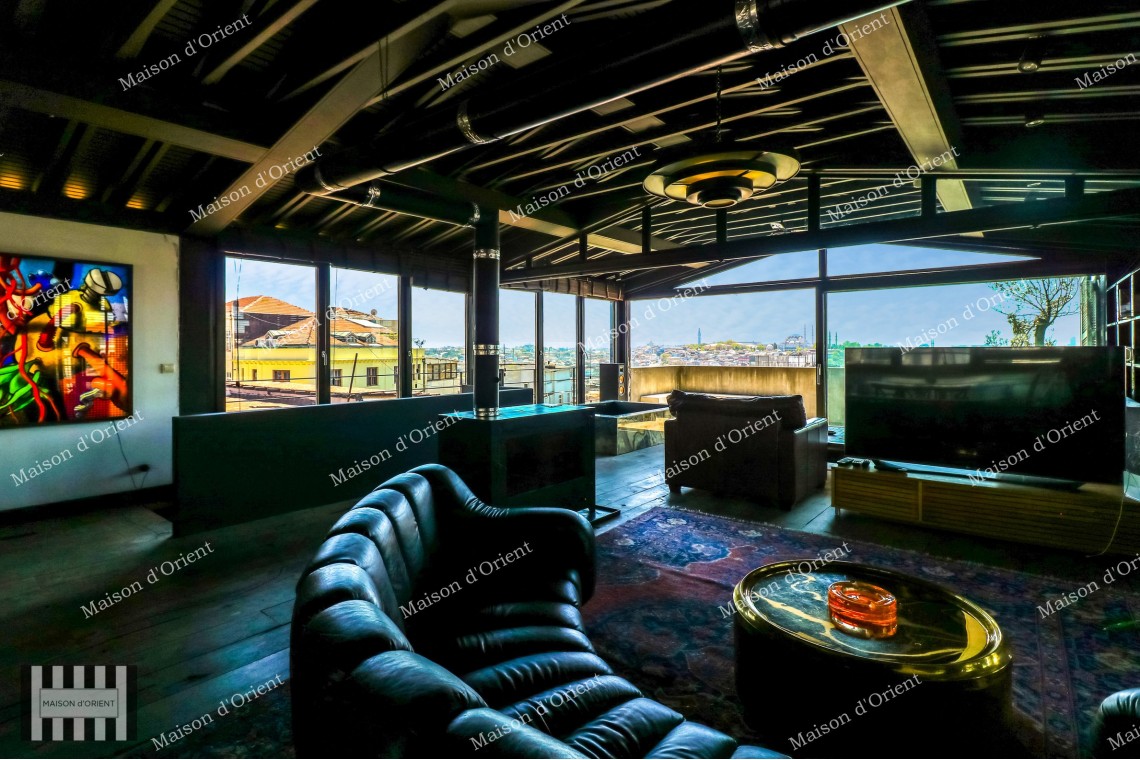 180sqm Penthouse Duplex for Rent in Galata