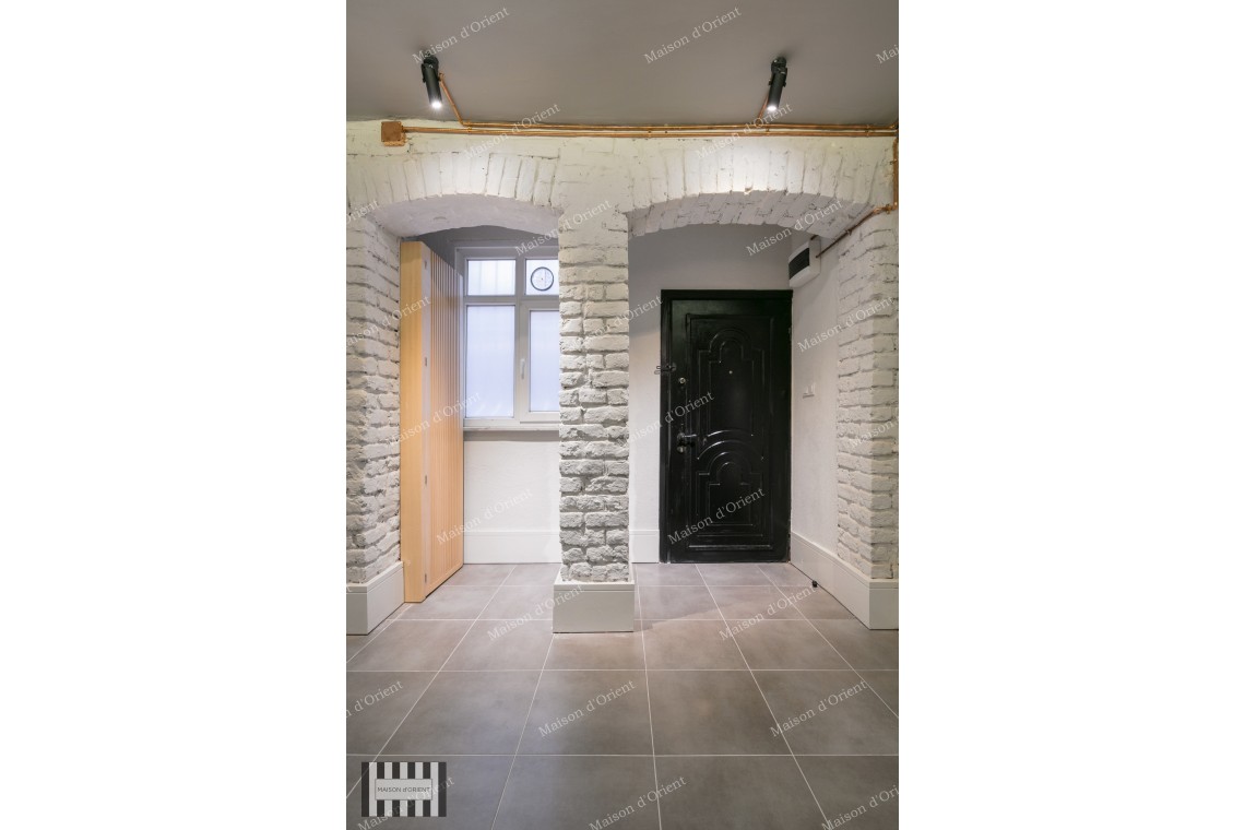 1+1 Flat for Rent in Greek Architecture Building in Firuzağa
