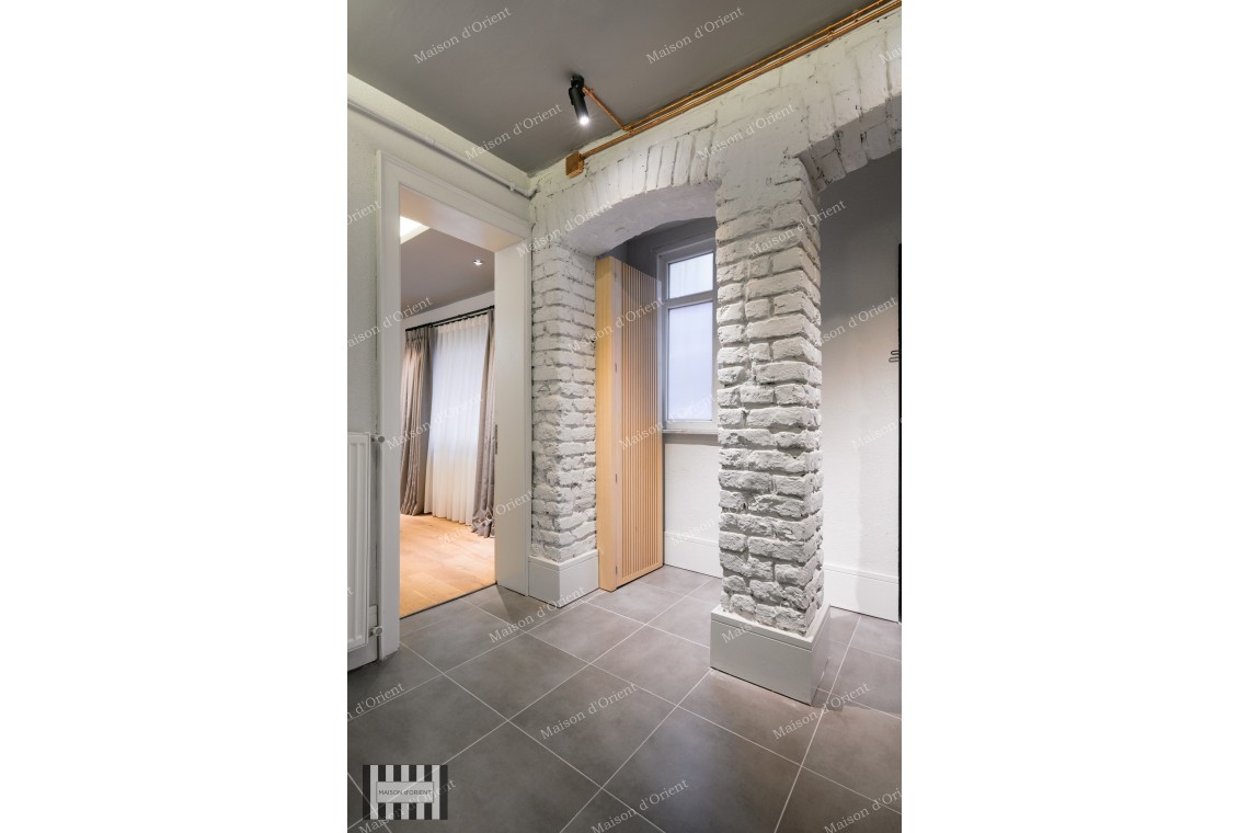 1+1 Flat for Rent in Greek Architecture Building in Firuzağa