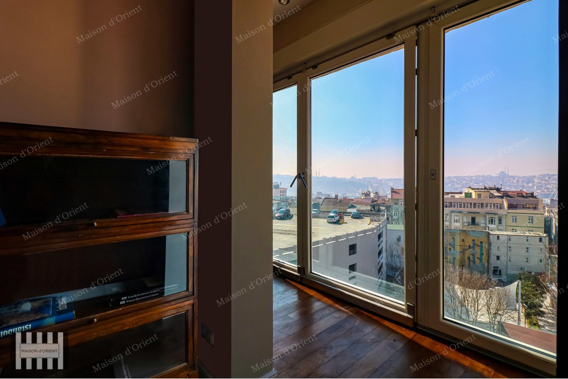 2+1 Furnished Apartment for Rent with Golden Horn View in Pera