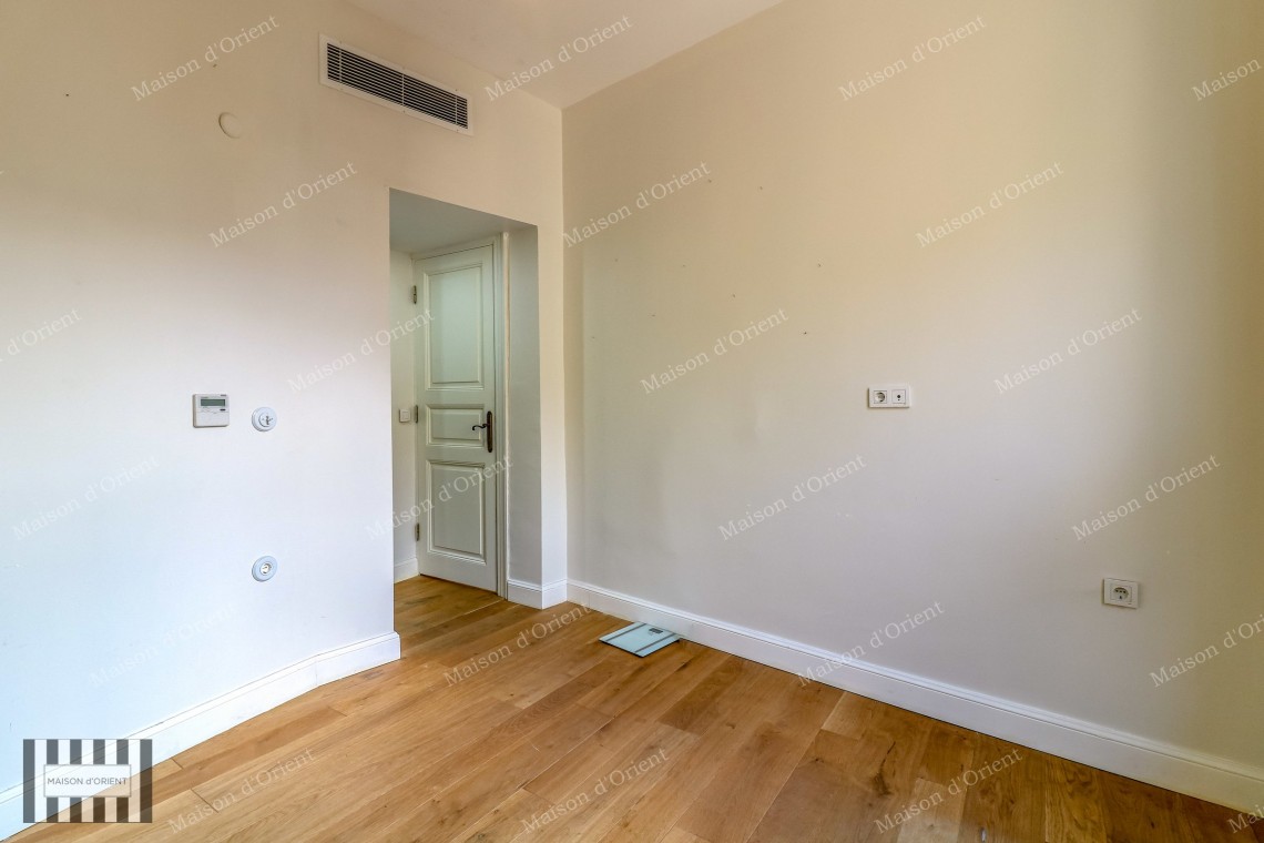 2+1 Flat for Rent in Historical Building in Galata