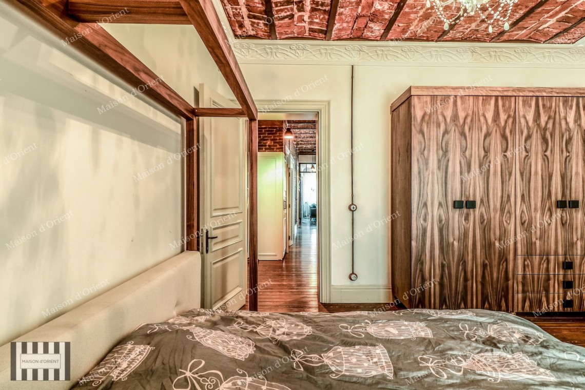 2+1 Flat for Rent in Historical Gravier Building