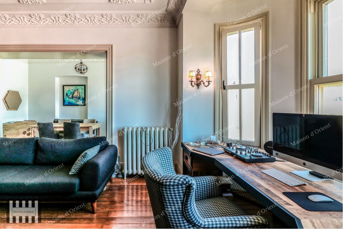 2+1 Flat for Rent in Historical Gravier Building