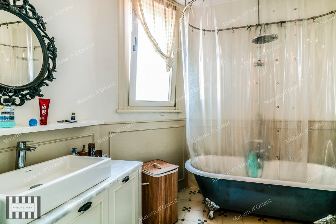 2+1 Flat for Rent in Historical Gravier Building