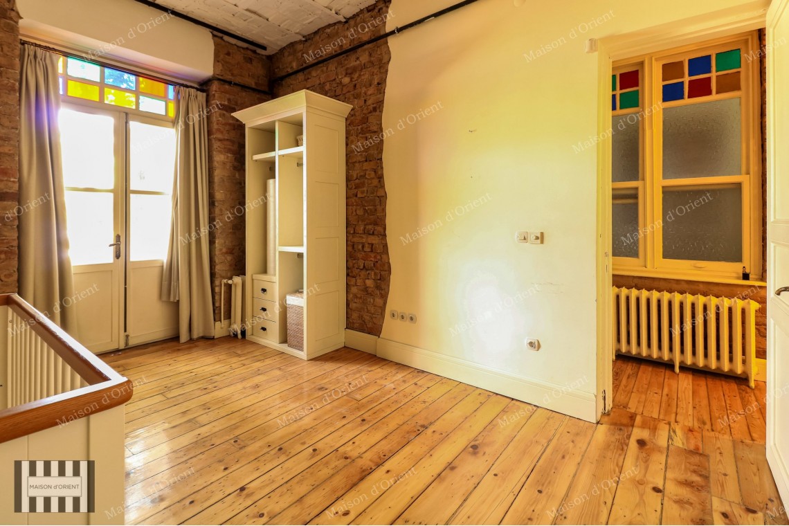  2+1 Flat with View in Historical Building in Galata