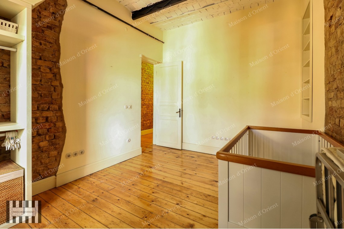  2+1 Flat with View in Historical Building in Galata
