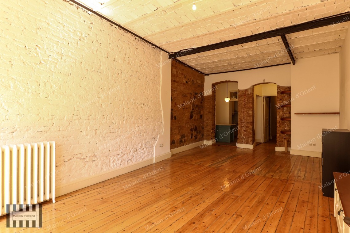  2+1 Flat with View in Historical Building in Galata