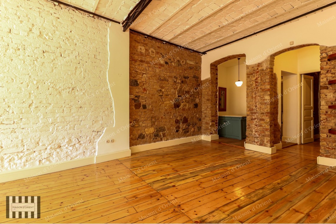  2+1 Flat with View in Historical Building in Galata