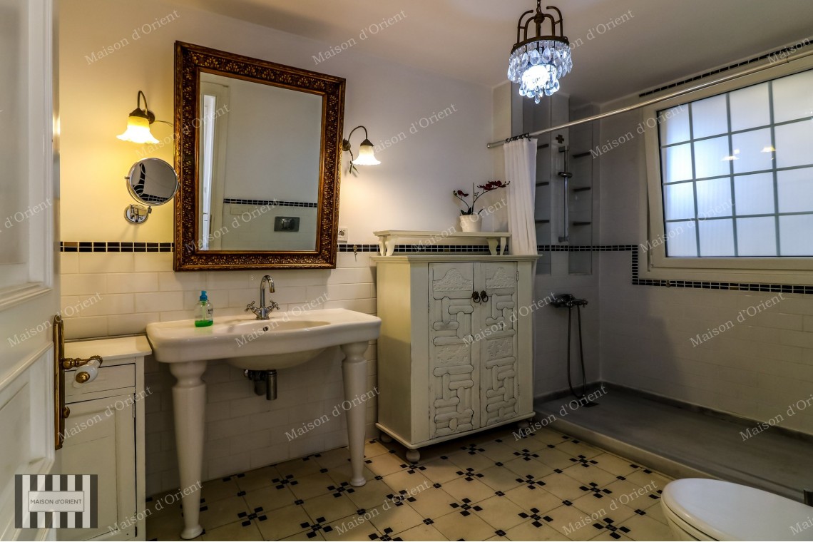 200sqm Furnished Flat with View for Rent in Cihangir
