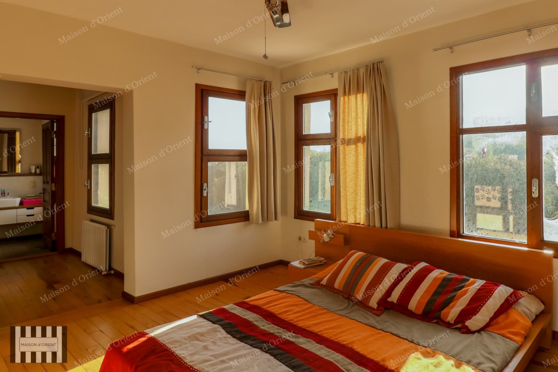 220sqm Historical Flat for Sale in Galatasaray
