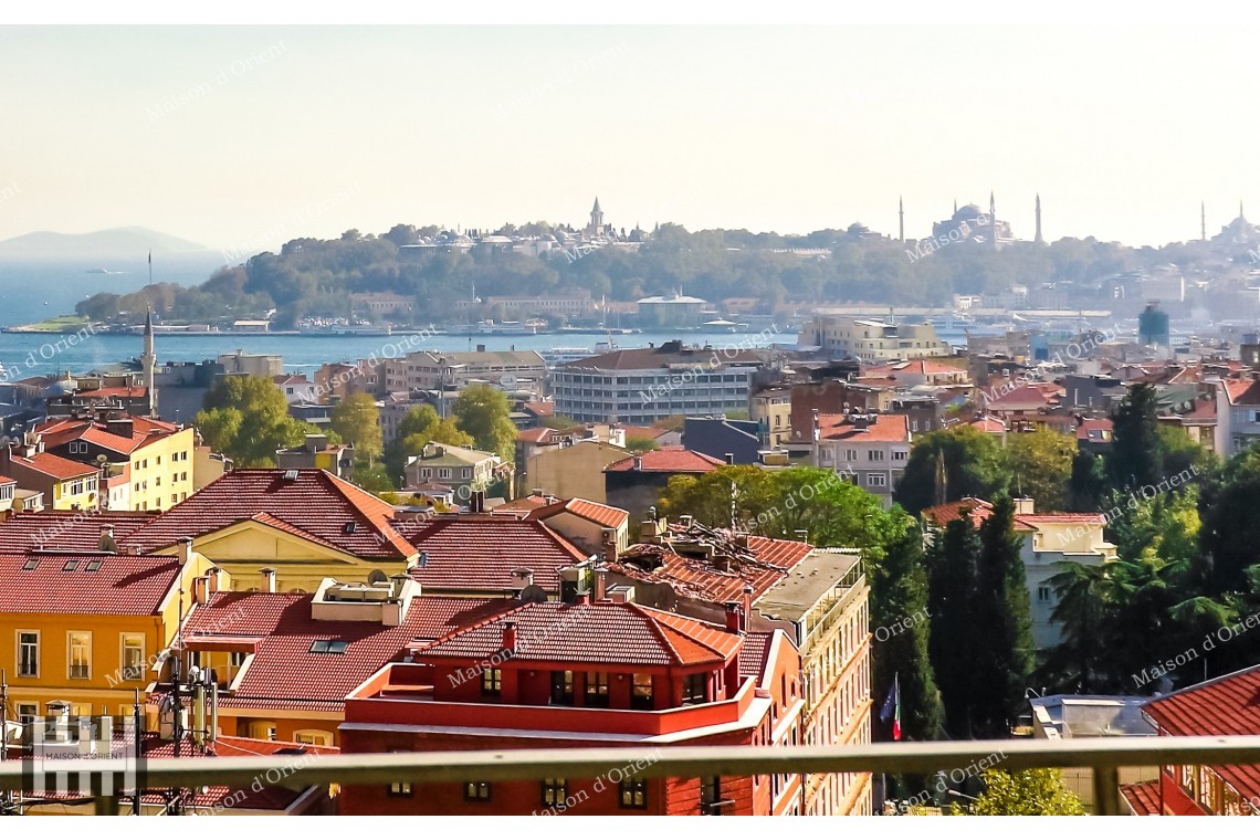 220sqm Historical Flat for Sale in Galatasaray