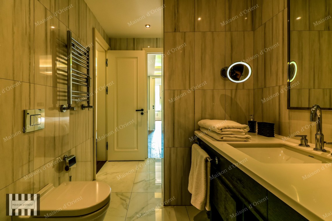 280sqm Flat for Sale in Harbiye Palace Building