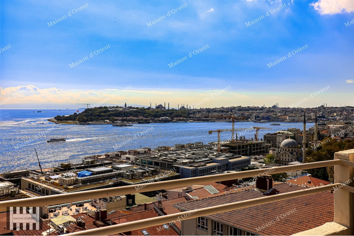 2+1 Flat for Rent with Terrace and Bosphorus View in Cihangir