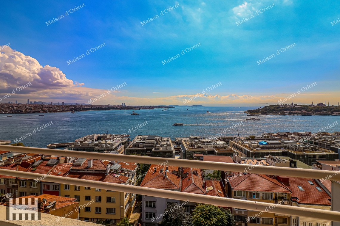 2+1 Flat for Rent with Terrace and Bosphorus View in Cihangir