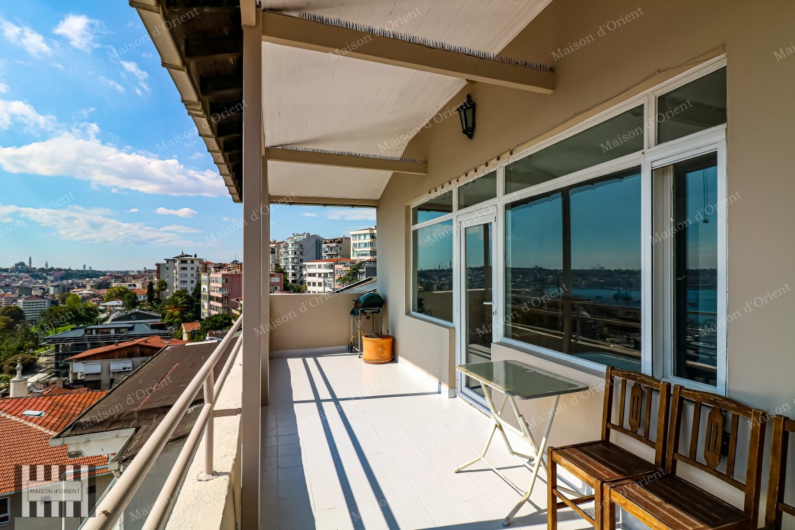 2+1 Flat for Rent with Terrace and Bosphorus View in Cihangir