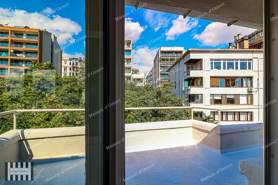 2+1 Flat for Rent with Terrace and Bosphorus View in Cihangir