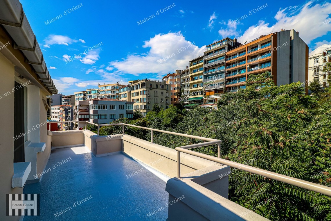 2+1 Flat for Rent with Terrace and Bosphorus View in Cihangir