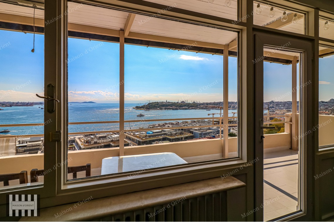 2+1 Flat for Rent with Terrace and Bosphorus View in Cihangir
