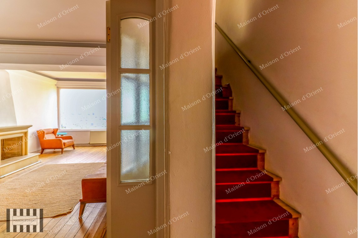 2+1 Duplex with Terrace for Rent in Galata