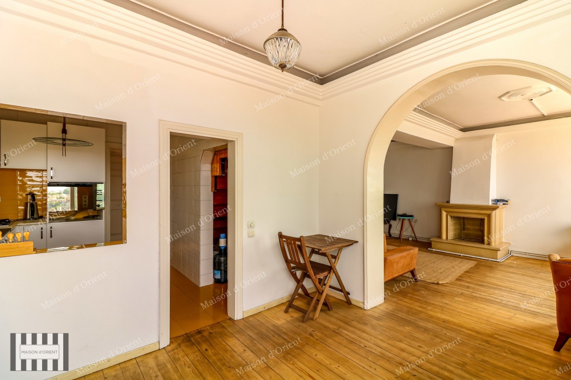 2+1 Duplex with Terrace for Rent in Galata