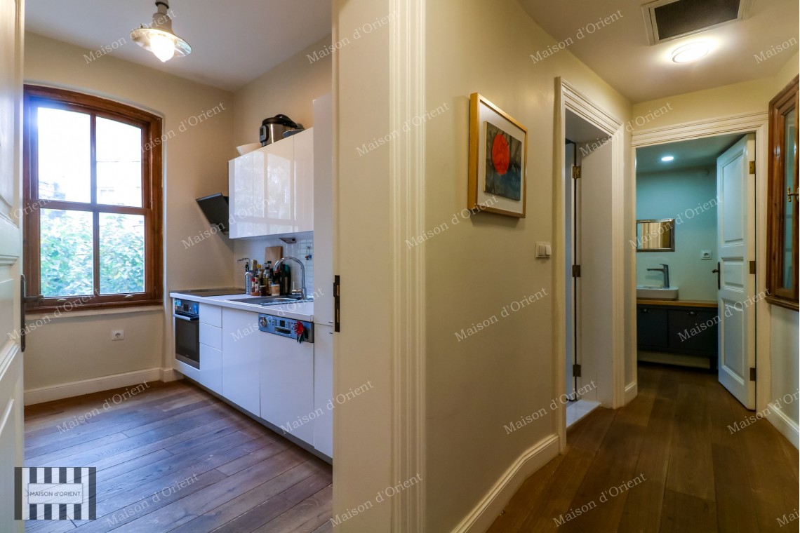 2+1 Rental Flat with Sarayburnu View in Galata