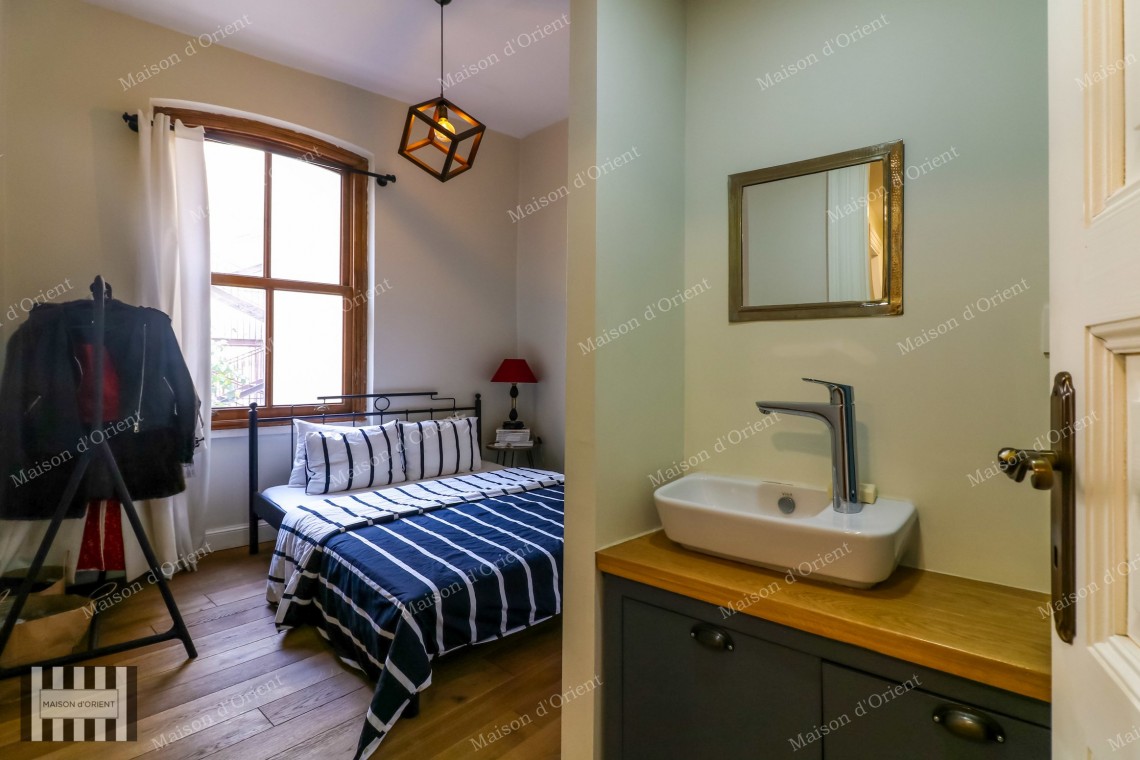 2+1 Rental Flat with Sarayburnu View in Galata