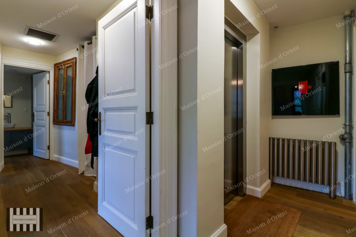 2+1 Rental Flat with Sarayburnu View in Galata