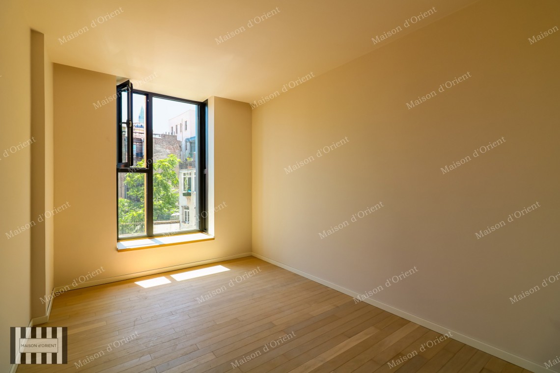 2+1 Flat for Sale with Bosphorus View in New Building, Galata