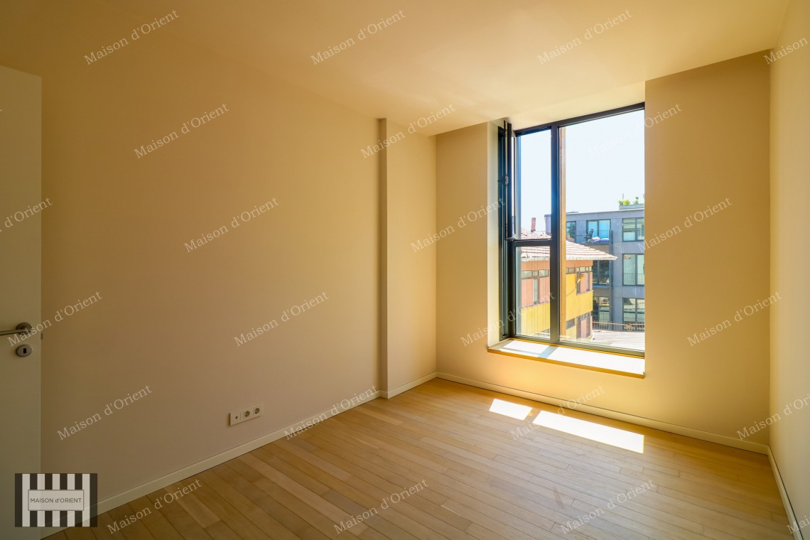 2+1 Flat for Sale with Bosphorus View in New Building, Galata