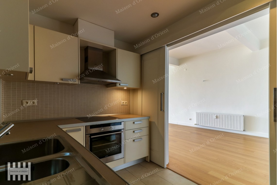 2+1 Rental Flat with Sarayburnu View in Cihangir Palace Building