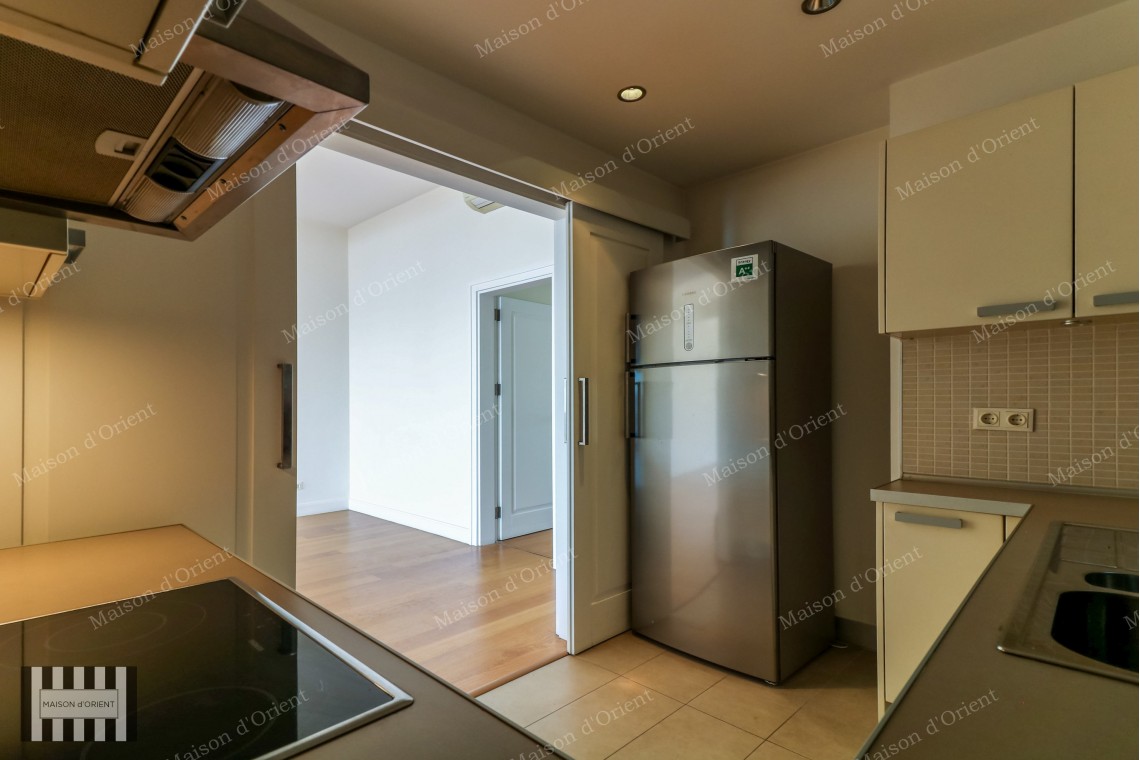 2+1 Rental Flat with Sarayburnu View in Cihangir Palace Building