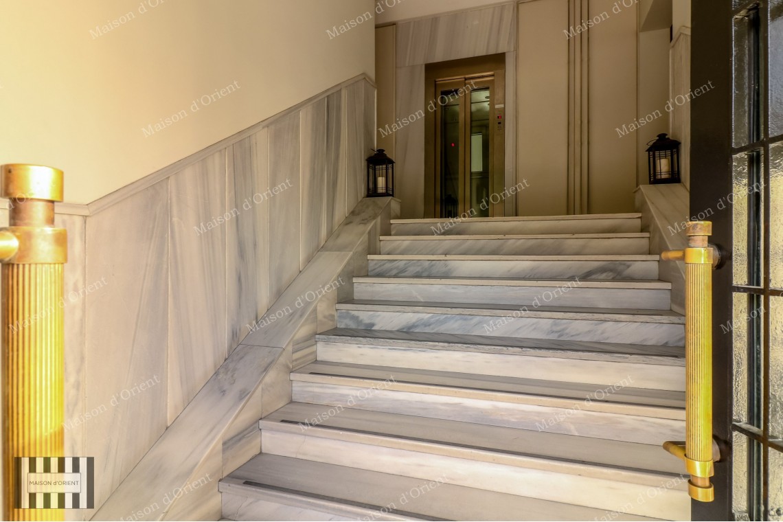 2+1 Rental Flat with Sarayburnu View in Cihangir Palace Building