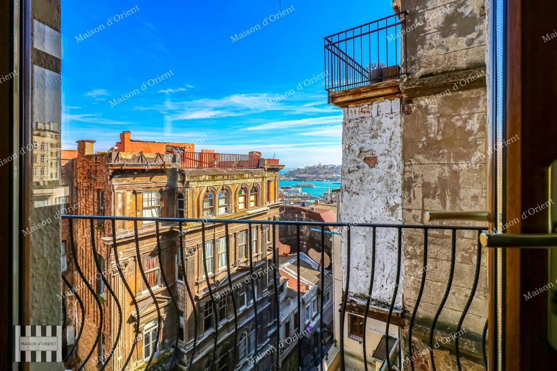 3+1 Aparment for Sale in Historical Pepo Building, Galata