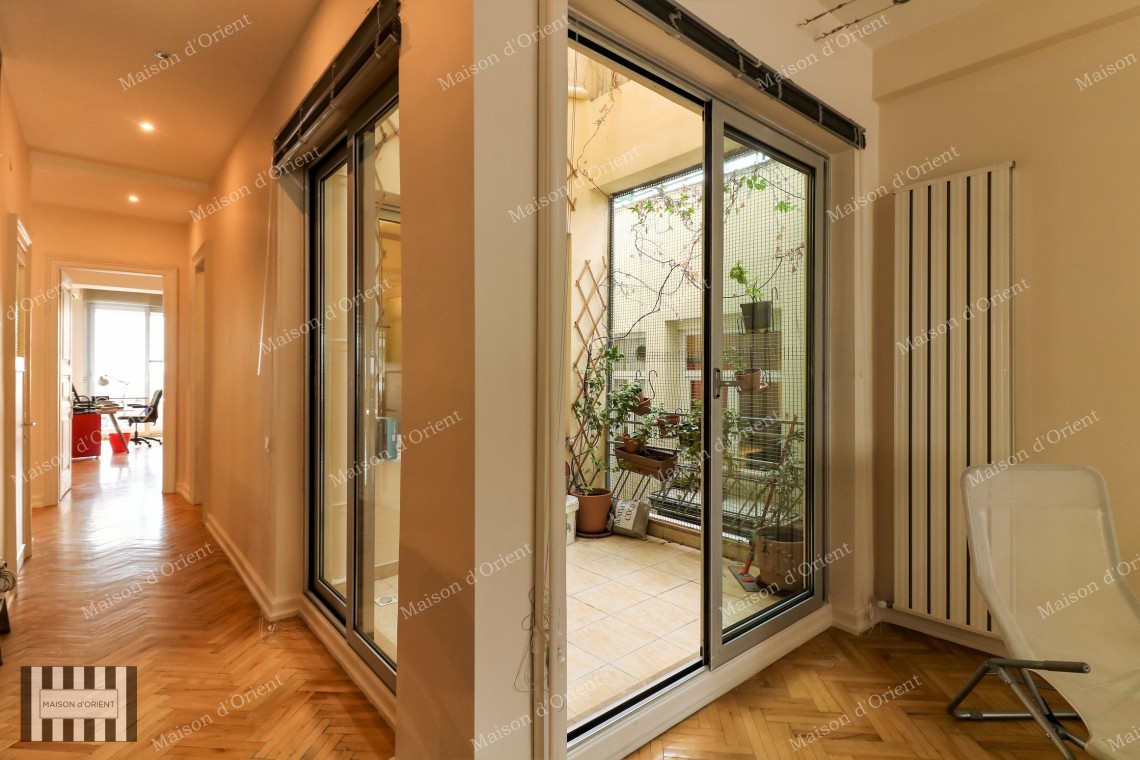 3+1 Furnished Flat with Sea View for Rent in Cihangir