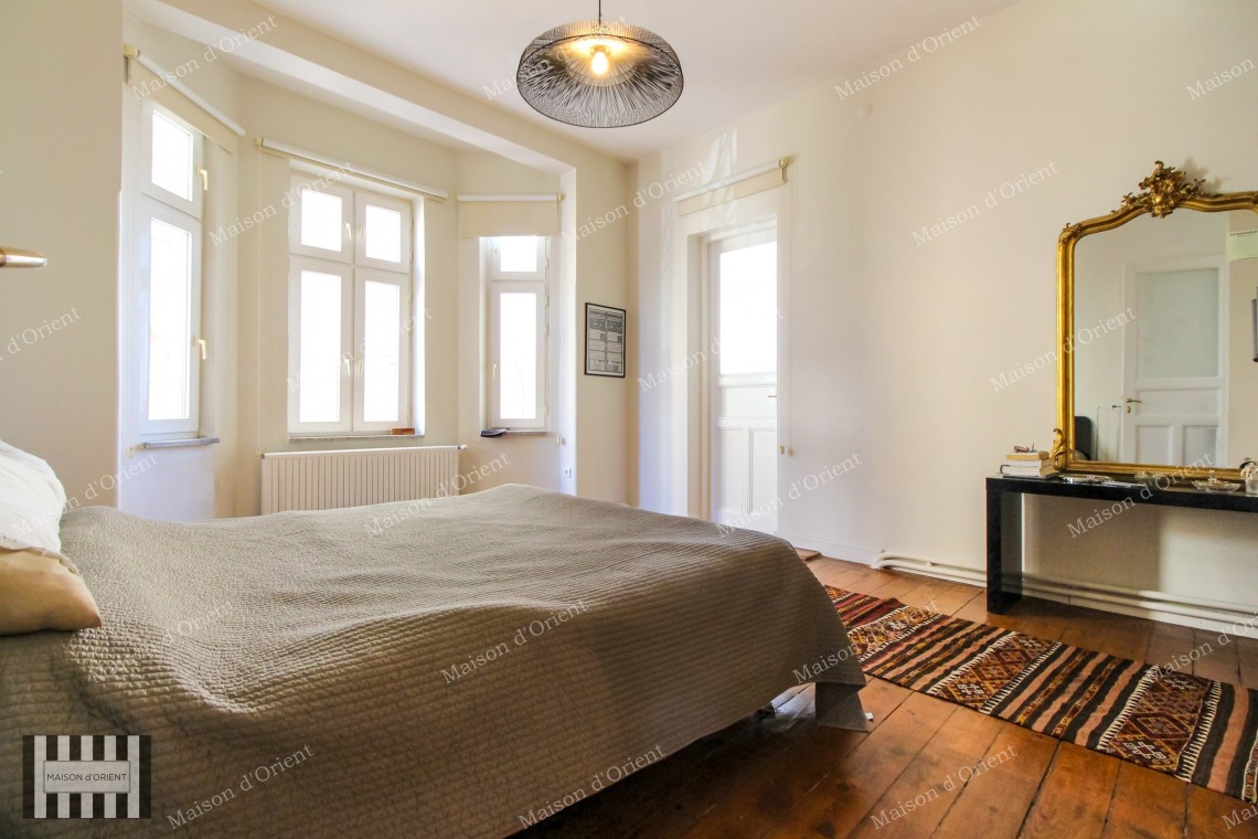 3+1 Flat for Rent in Renovated Building in Cihangir